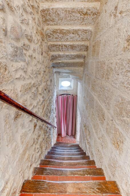 Stunning Medieval Getaway Vic-la-Gardiole Extérieur photo